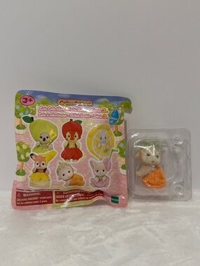 Calico critters cutie collectibles fruity babies series 3 blind bag -open- Sean